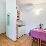 Toni Apartment Podaca