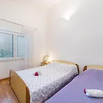 Toni Apartment