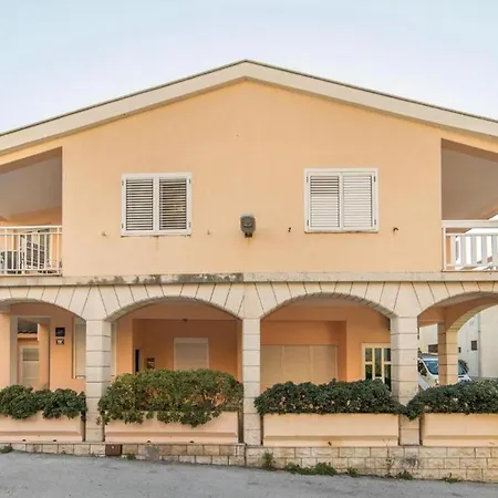 Toni Διαμέρισμα *